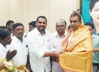 அமைச்சரோடு உள்ளாட்சி ஊழியர்களின் சங்க பிரதிநிதிகள் சந்திப்பு