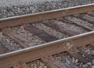 பஞ்சாயத்து தலைவரும்-செயலரும்