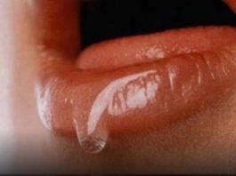 வாயில் சுரக்கும் உமிழ் நீர்-உயிர் நீர்