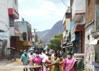 இராமசாமியாபுரத்தில் மக்கள் பிரதிநிதிகள்-கிரிமி நாசினி தெளிப்பு