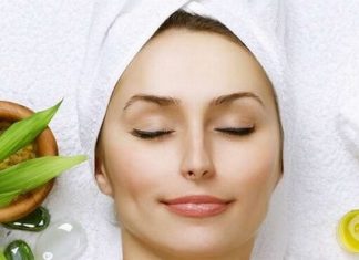 வீட்டில் உள்ள பொருட்களை கொண்டு முகத்தின் கரும்புள்ளி களை போக்கும் எளிய குறிப்புகள்…!! கரும்புள்ளி