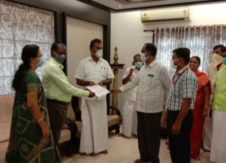 உள்ளாட்சித்துறை அமைச்சருடன் ஊராட்சி ஒன்றிய பணியாளர்கள் சங்கத்தின் மாநில தலைவர் சந்திப்பு