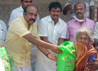 திருப்பத்தூர் தொகுதி முழுவதும் நிவாரண பொருட்கள் வழங்கி வரும் மருதுஅழகுராஜ்