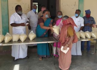 ஆ.தெக்கூர் ஊராட்சியில் விலையில்லா ஐந்து கிலோ அரிசி