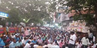 உச்சகட்ட வெயில் – ஊராட்சி செயலாளர்களின் தொடரும் இரண்டாம் நாள் போராட்ட படங்கள்