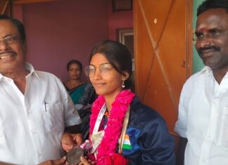 ஊராட்சி தலைவரின் மகள் யோகாவில் சாதனை வெற்றி