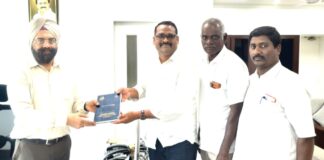 புத்தாண்டு வாழ்த்து தெரிவித்த சங்க நிர்வாகிகள்