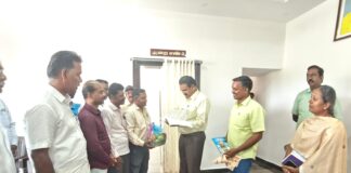 ஆணையரை சந்தித்த ஊராட்சி செயலாளர்கள் சங்கம்