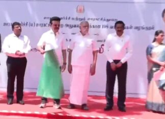 ஊரக வளர்ச்சித்துறைக்கு புதிய வாகனங்களை முதலமைச்சர் வழங்கினார்