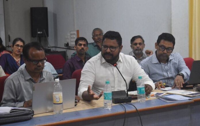 Screenshot_20251124_173847_WhatsApp